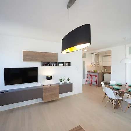 Modern Luxurious 아파트 *